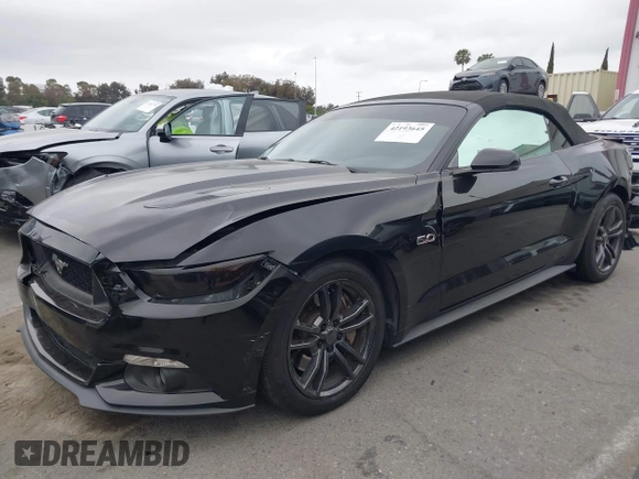 2015 Ford Mustang GT Premium z VIN 1FATP8FF8F5327105, wystawiony jako IAAI lot #42193645 z przebiegiem 105 347 mil mil oraz . Historia ofert i sprzedaży dostępna na DreamBid. Obrazek 18.