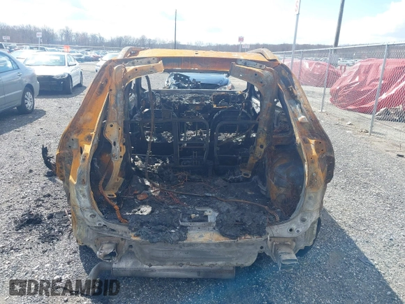 2019 Jeep Cherokee Latitude with VIN 1C4PJMCB9KD393959, listed as a IAAI auction lot 41855017 with Not provided miles and . Bid and sale history available at DreamBid. Image 15.
