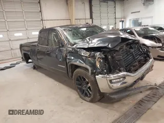 2017 GMC Sierra 1500 SLE z VIN 1GTV2MEC2HZ194077, wystawiony jako IAAI lot #41509400 z przebiegiem Nie podano mil oraz . Historia ofert i sprzedaży dostępna na DreamBid. Obrazek 1.