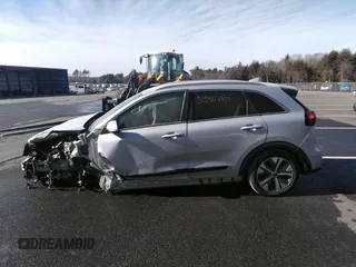 2020 Kia Niro EX with VIN KNDCC3LG1L5076154, listed as a IAAI auction lot 38402791 with Not Provided miles and . Bid and sale history available at DreamBid. Image 13.