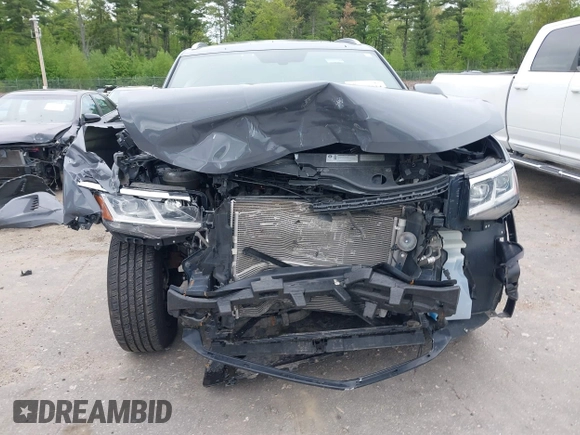 2020 Volkswagen Atlas SEL with VIN 1V2ME2CA3LC220933, listed as a IAAI auction lot 42265014 with 43,343 mi miles and . Bid and sale history available at DreamBid. Image 6.