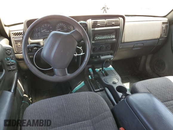 2000 Jeep Cherokee with VIN 1J4FF48S6YL136689, listed as a Copart auction lot 62316245 with 211,100 mi miles and Clean title. Bid and sale history available at DreamBid. Image 8.