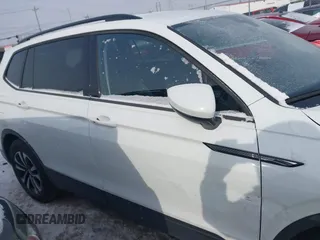 2024 Volkswagen Tiguan S с VIN 3VVFB7AX1RM103822, выставлен на аукционе IAAI как лот 41364247 с пробегом 10 407 миль миль и . История ставок и продаж доступна на DreamBid. Изображение 13.