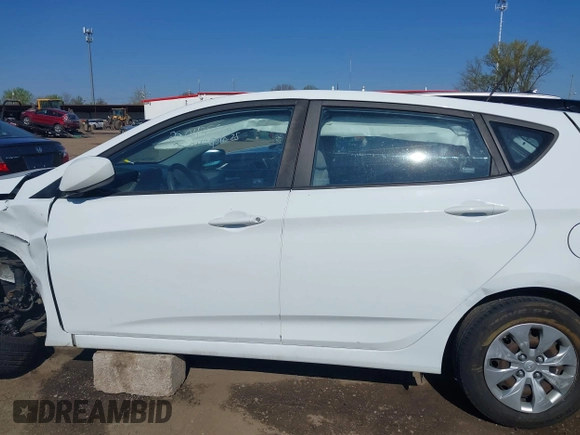 2017 Hyundai Accent SE with VIN KMHCT5AE7HU310724, listed as a IAAI auction lot 42093323 with 134,326 mi miles. Bid and sale history available at carsss.com. Image 15.