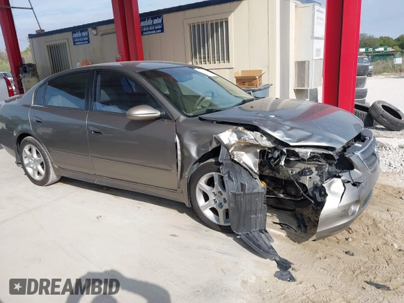 2002 Nissan Altima SE with VIN 1N4BL11D22C245123, listed as a IAAI auction lot 41350745 with 74,504 mi miles. Bid and sale history available at carsss.com. Image 14.