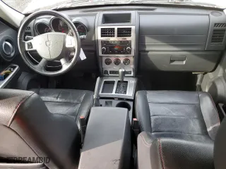 2007 Dodge Nitro R/T with VIN 1D8GT58677W730945, listed as a Copart auction lot 79094734 with 186,602 mi miles and Salvage Title. Bid and sale history available at carsss.com. Image 8.