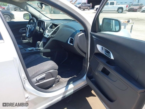 2015 Chevrolet Equinox LT with VIN 2GNALBEK2F1158281, listed as a IAAI auction lot 42042766 with 196,868 mi miles. Bid and sale history available at carsss.com. Image 5.