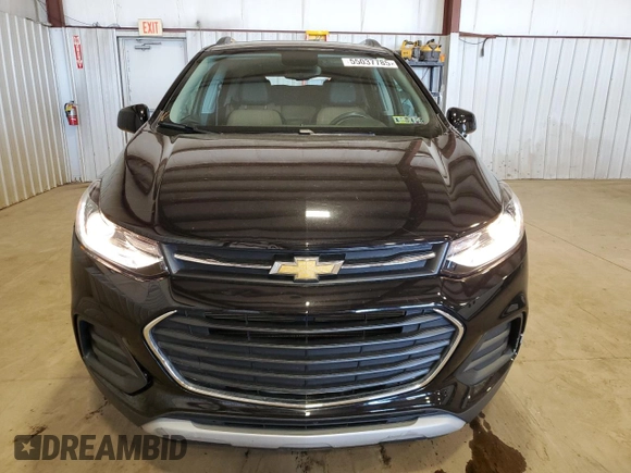 2020 Chevrolet Trax LT with VIN 3GNCJLSB8LL225095, listed as a Copart auction lot 55037785 with 38,443 mi miles and Salvage Title. Bid and sale history available at DreamBid. Image 5.