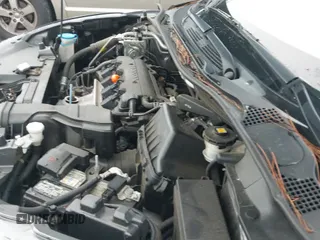 2020 Honda HR-V LX z VIN 3CZRU6H3XLM726053, wystawiony jako IAAI lot #42710071 z przebiegiem 51 977 mil mil oraz . Historia ofert i sprzedaży dostępna na DreamBid. Obrazek 20.