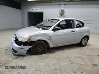 2007 Hyundai Accent GS с VIN KMHCM36C87U004512, выставлен на аукционе Copart как лот 49631005 с пробегом 108 092 миль миль и Списание • Salvage title. История ставок и продаж доступна на DreamBid. Изображение 1.
