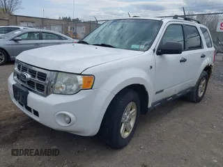 2008 Ford Escape Hybrid z VIN 1FMCU49H48KB66079, wystawiony jako IAAI lot #42113471 z przebiegiem 181 185 mil mil oraz . Historia ofert i sprzedaży dostępna na DreamBid. Obrazek 2.