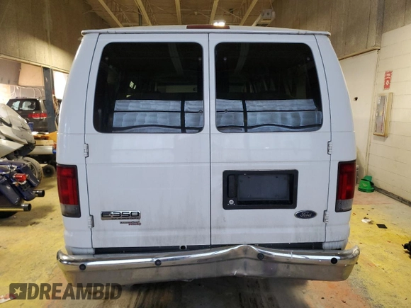2008 Ford Econoline Passenger XL with VIN 1FBNE31L08DA49824, listed as a Copart auction lot 88313115 with 154,440 mi miles and Salvage Title. Bid and sale history available at carsss.com. Image 6.
