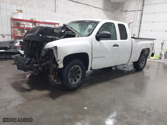 2007 Chevrolet Silverado 1500 LT w/1LT with VIN 1GCEK19C97Z622444, listed as a IAAI auction lot 41468879 with 203,601 mi miles. Bid and sale history available at carsss.com. Image 18.