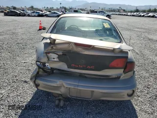 2002 Pontiac Sunfire SE z VIN 1G2JB524227409529, wystawiony jako Copart lot #59048045 z przebiegiem 89 377 mil mil oraz Szkoda całkowita • Salvage title. Historia ofert i sprzedaży dostępna na DreamBid. Obrazek 6.