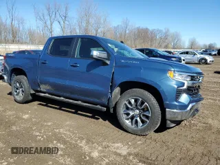 2024 Chevrolet Silverado 1500 LT with VIN 1GCPDKEK2RZ400448, listed as a Copart auction lot 48744185 with 11,012 mi miles and Salvage Title. Bid and sale history available at carsss.com. Image 4.