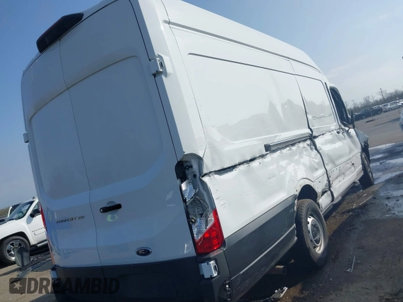 2022 Ford Transit Cargo z VIN 1FTBW3X81NKA04543, wystawiony jako IAAI lot #41763336 z przebiegiem 128 518 mil mil oraz . Historia ofert i sprzedaży dostępna na DreamBid. Obrazek 4.
