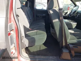 2008 Chevrolet Silverado 1500 LT w/1LT with VIN 2GCEC19CX81306736, listed as a IAAI auction lot 41598958 with 125,223 mi miles. Bid and sale history available at carsss.com. Image 8.