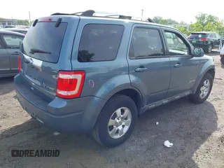 2011 Ford Escape Hybrid с VIN 1FMCU4K38BKC60181, выставлен на аукционе IAAI как лот 42330726 с пробегом 209 390 миль миль и . История ставок и продаж доступна на DreamBid. Изображение 4.