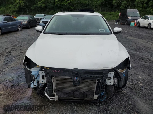 2015 Volkswagen Jetta SE with VIN 3VWD17AJ9FM233571, listed as a Copart auction lot 61436735 with 58,690 mi miles and Salvage title. Bid and sale history available at DreamBid. Image 5.
