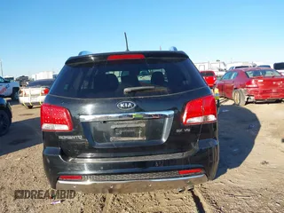 2013 Kia Sorento SX with VIN 5XYKW4A27DG393624, listed as a IAAI auction lot 41404019 with 203,597 mi miles. Bid and sale history available at carsss.com. Image 16.