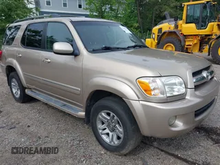 2005 Toyota Sequoia Limited with VIN 5TDBT48A35S234156, listed as a IAAI auction lot 42181692 with 270,131 mi miles and . Bid and sale history available at DreamBid. Image 1.