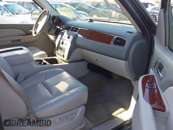 2009 GMC Yukon SLT 4SB with VIN 1GKFK33049R248055, listed as a IAAI auction lot 40756058 with 163,477 mi miles and . Bid and sale history available at DreamBid. Image 5.