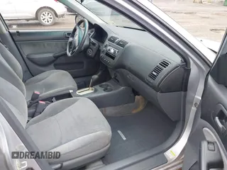 2001 Honda Civic LX with VIN 1HGES16581L043706, listed as a IAAI auction lot 42045657 with 149,285 mi miles. Bid and sale history available at carsss.com. Image 5.