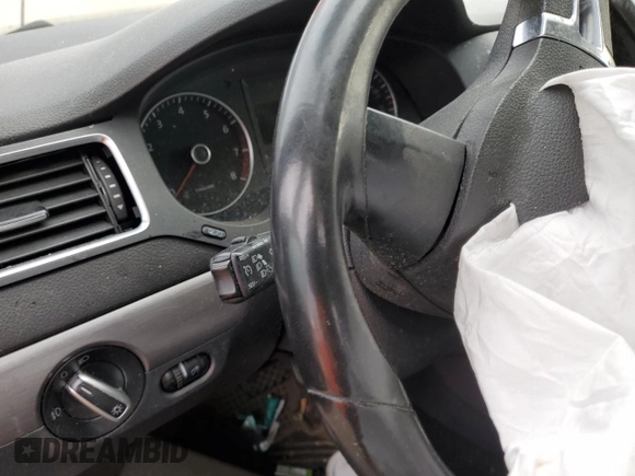 2014 Volkswagen Jetta SEL z VIN 3VWL17AJ9EM441590, wystawiony jako Copart lot #50995785 z przebiegiem Nie podano mil oraz Szkoda całkowita • Salvage title. Historia ofert i sprzedaży dostępna na DreamBid. Obrazek 9.