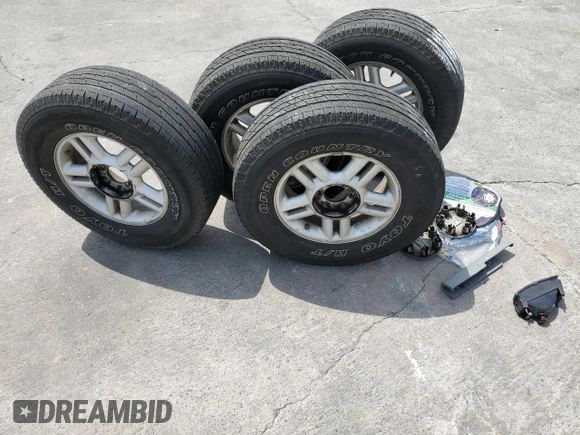 2004 Ford Expedition Special Service with VIN 1FMFU16LX4LA17832, listed as a Copart auction lot 58608795 with 161,113 mi miles and Clean title. Bid and sale history available at DreamBid. Image 13.
