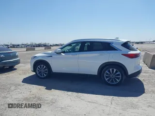 2020 Infiniti QX50 ESSENTIAL with VIN 3PCAJ5M32LF103266, listed as a IAAI auction lot 41822904 with 39,834 mi miles. Bid and sale history available at carsss.com. Image 6.