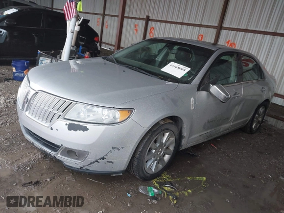 2012 Lincoln MKZ with VIN 3LNHL2JCXCR815823, listed as a IAAI auction lot 41468008 with 178,582 mi miles. Bid and sale history available at carsss.com. Image 2.