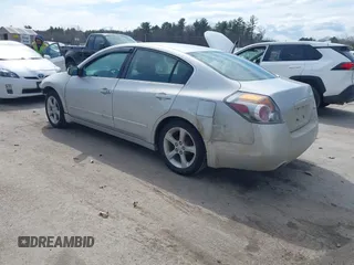2007 Nissan Altima 2.5 S with VIN 1N4AL21E07C238463, listed as a IAAI auction lot 41890764 with 171,335 mi miles. Bid and sale history available at carsss.com. Image 3.