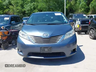 2014 Toyota Sienna XLE with VIN 5TDYK3DC5ES481399, listed as a IAAI auction lot 42085550 with 154,157 mi miles. Bid and sale history available at carsss.com. Image 12.