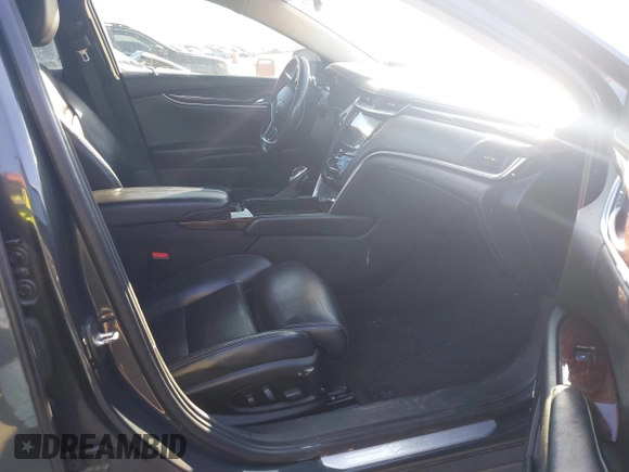 2013 Cadillac XTS Luxury with VIN 2G61R5S38D9110582, listed as a IAAI auction lot 41859720 with 92,744 mi miles. Bid and sale history available at carsss.com. Image 5.