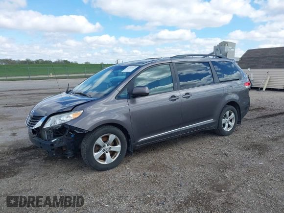 2012 Toyota Sienna LE AAS with VIN 5TDKK3DC5CS270481, listed as a IAAI auction lot 42093687 with 208,899 mi miles. Bid and sale history available at carsss.com. Image 18.