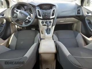 2012 Ford Focus SE z VIN 1FAHP3K28CL420113, wystawiony jako Copart lot #56986925 z przebiegiem 87 381 mil mil oraz Szkoda całkowita • Salvage title. Historia ofert i sprzedaży dostępna na DreamBid. Obrazek 8.