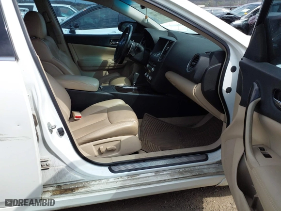2012 Nissan Maxima 3.5 SV with VIN 1N4AA5AP8CC848145, listed as a IAAI auction lot 41887748 with 181,256 mi miles. Bid and sale history available at carsss.com. Image 5.