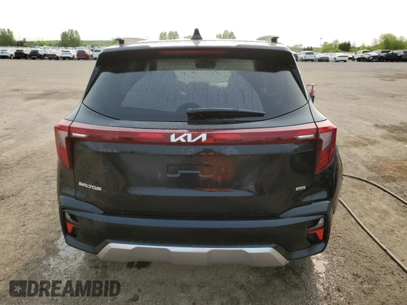 2024 Kia Seltos SX with VIN KNDETCA76R7658078, listed as a Copart auction lot 55996915 with 22,894 mi miles and Clean title. Bid and sale history available at DreamBid. Image 6.