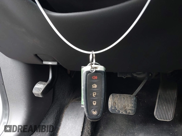 2013 Lincoln MKS with VIN 1LNHL9DK6DG600928, listed as a IAAI auction lot 42502424 with 194,015 mi miles and . Bid and sale history available at DreamBid. Image 11.