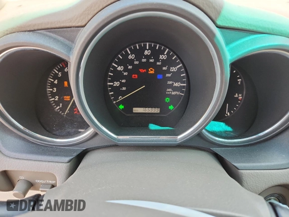 2005 Lexus RX 330 z VIN 2T2HA31U15C047095, wystawiony jako Copart lot #62341385 z przebiegiem 165 999 mil mil oraz Nie do naprawy • Non repairable. Historia ofert i sprzedaży dostępna na DreamBid. Obrazek 9.