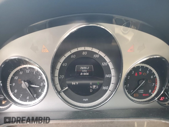 2013 Mercedes-Benz E 350 Luxury with VIN WDDHF5KB7DA666176, listed as a Copart auction lot 61200525 with 81,806 mi miles and Salvage title. Bid and sale history available at DreamBid. Image 9.