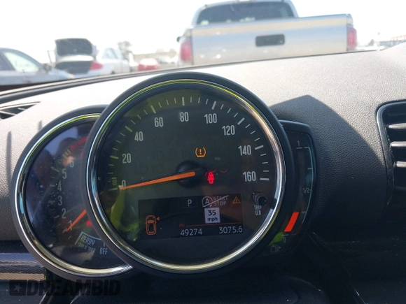 2019 MINI Clubman Cooper with VIN WMWLN5C57K2E34894, listed as a IAAI auction lot 42072962 with 49,274 mi miles and . Bid and sale history available at DreamBid. Image 7.