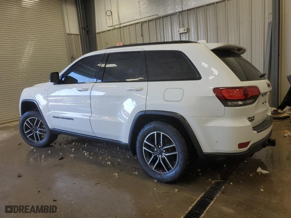 2019 Jeep Grand Cherokee Trailhawk with VIN 1C4RJFLGXKC695377, listed as a Copart auction lot 43233835 with 44,477 mi miles and Salvage Title. Bid and sale history available at carsss.com. Image 2.