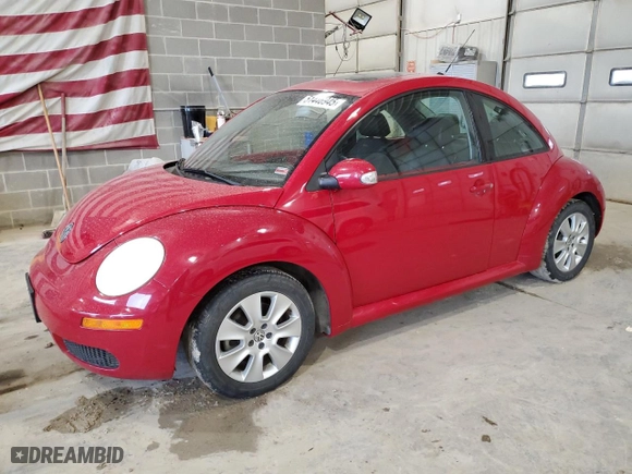 2010 Volkswagen New Beetle Coupe with VIN 3VWRG3AG9AM017620, listed as a Copart auction lot 51446945 with 120,133 mi miles and Salvage Title. Bid and sale history available at carsss.com. Image 1.