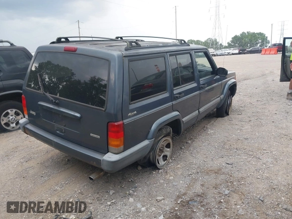 2001 Jeep Cherokee Sport with VIN 1J4FF48S91L571731, listed as a IAAI auction lot 42576272 with 181,688 mi miles and . Bid and sale history available at DreamBid. Image 4.