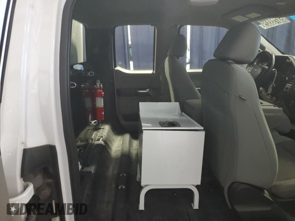 2018 Ford F-150 XL with VIN 1FTEX1CB6JKF06023, listed as a Copart auction lot 53733325 with 147,907 mi miles and Clean title. Bid and sale history available at DreamBid. Image 10.