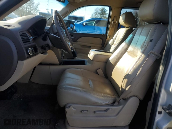 2012 GMC Yukon SLT with VIN 1GKS1CE03CR100582, listed as a Copart auction lot 44990745 with 146,089 mi miles and Salvage Title. Bid and sale history available at carsss.com. Image 7.