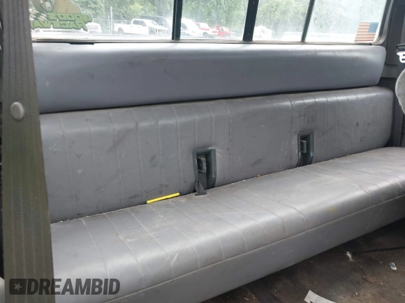 1997 Ford F-250 with VIN 1FTHX25H5VEC68464, listed as a IAAI auction lot 42365298 with 137,859 mi miles and . Bid and sale history available at DreamBid. Image 8.