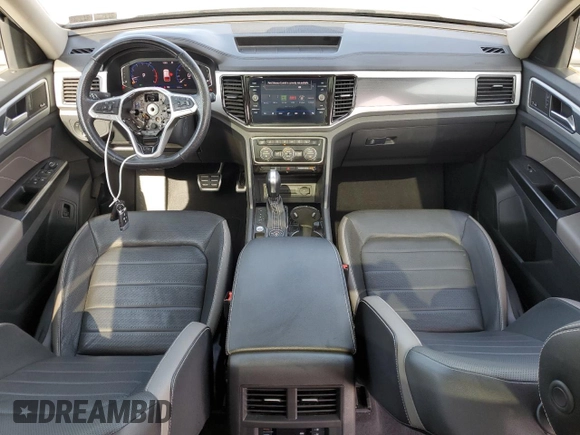 2021 Volkswagen Atlas SEL Premium R-Line with VIN 1V2FR2CA5MC541449, listed as a Copart auction lot 62304135 with 58,269 mi miles and Salvage title. Bid and sale history available at DreamBid. Image 8.