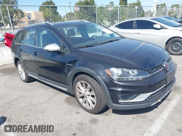 2018 Volkswagen Golf S z VIN 3VWH17AU4JM750975, wystawiony jako IAAI lot #41590132 z przebiegiem 51 479 mil mil oraz . Historia ofert i sprzedaży dostępna na DreamBid. Obrazek 1.